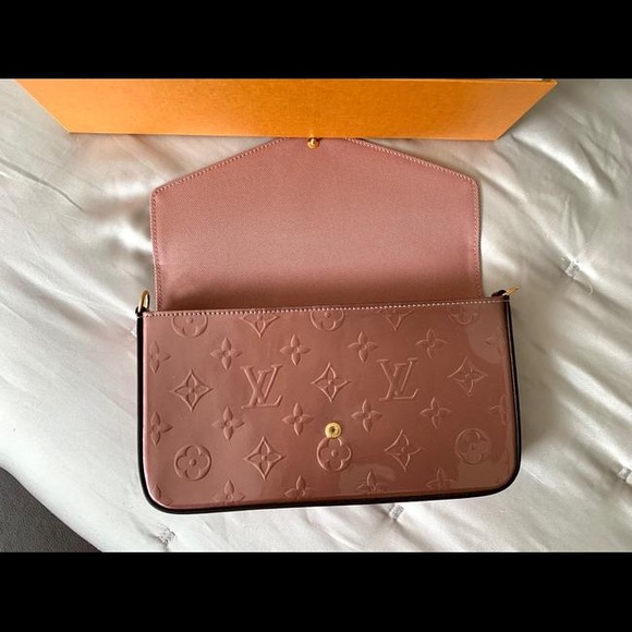 Louis Vuitton Indian Rose Vernis Leather Louise East West Clutch Bag